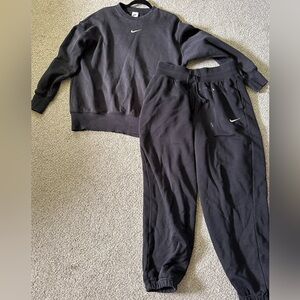 2-pc Nike Charcoal Sweatshirt and Pants SET